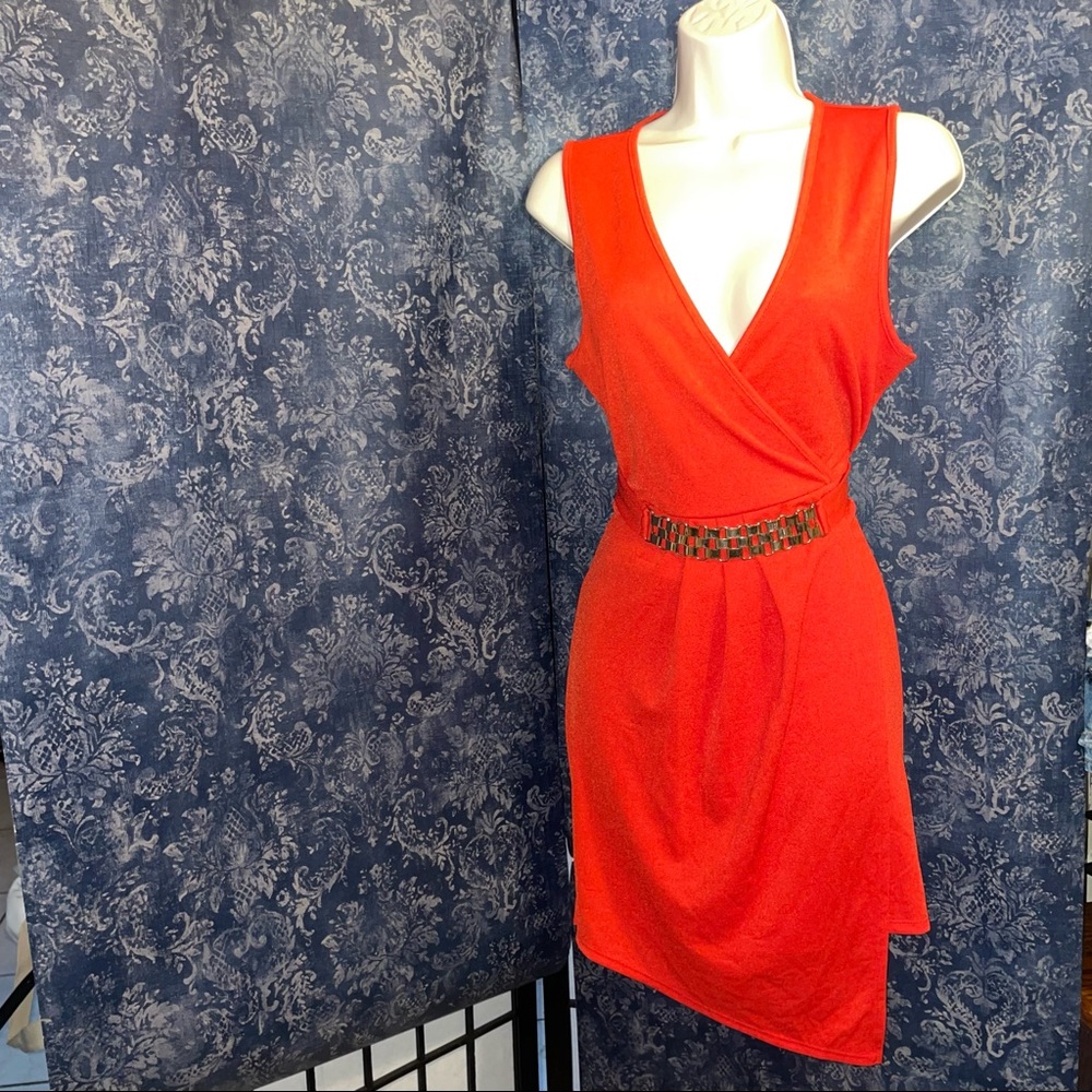 5th and love red deep v neck gold chain dress size large